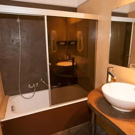 Hotel Chambord 3*
