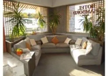 Hotel Chambord Mentona