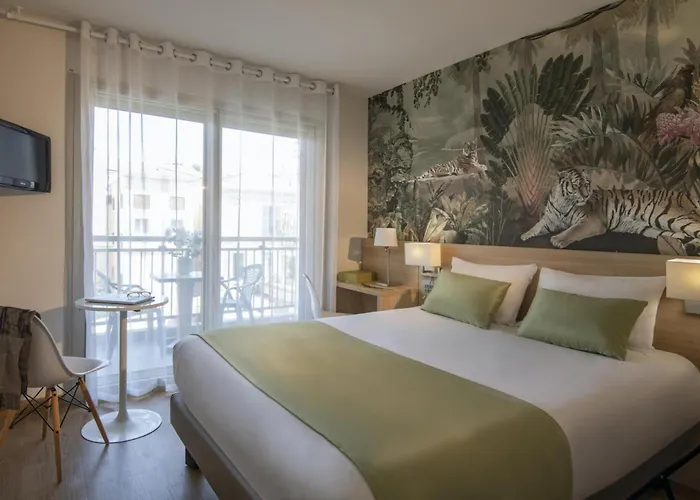 Chambord Hotel Mentona