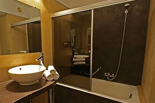 ホテル Chambord 3*